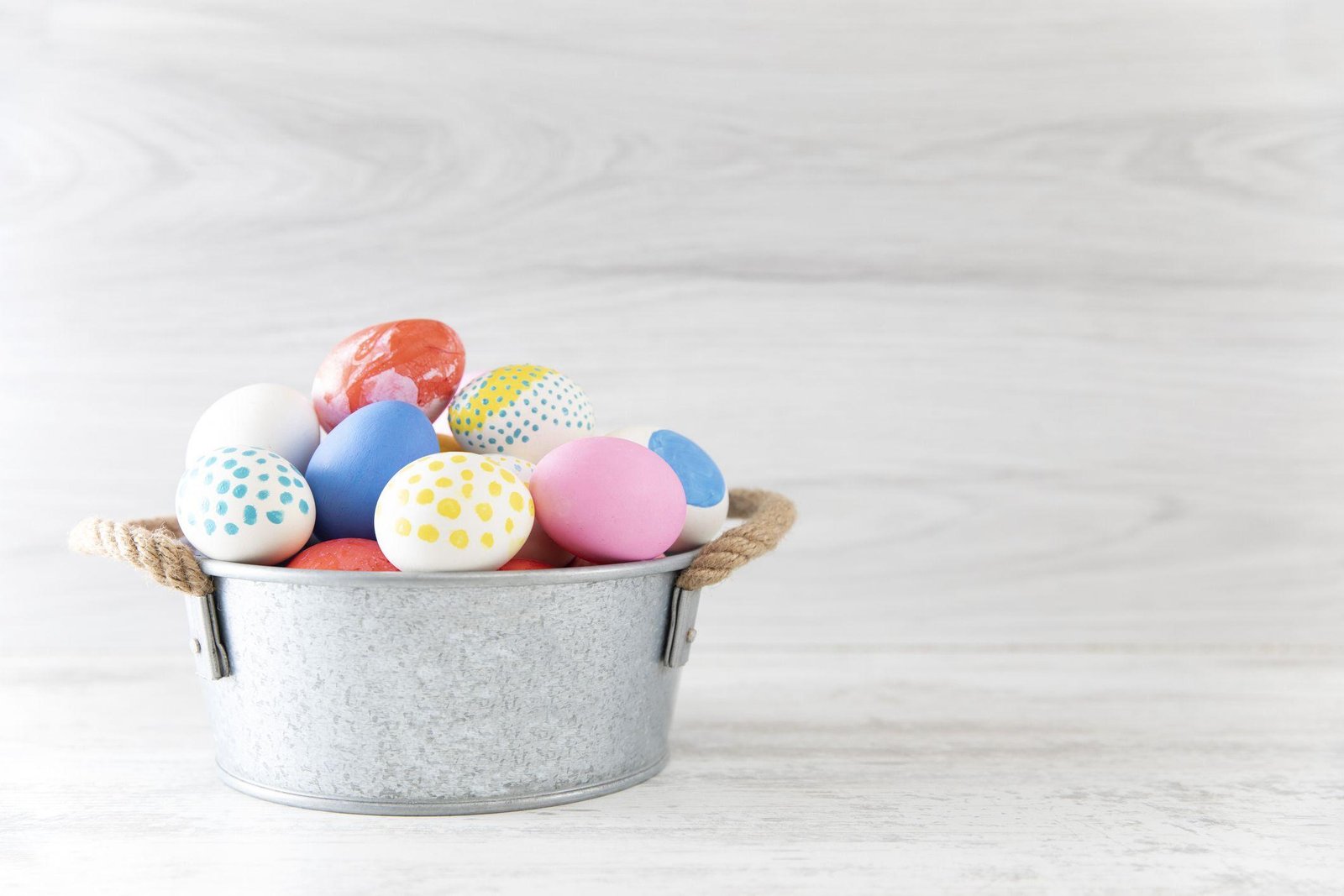 SEASONAL HOLIDAYS – APRIL 2023